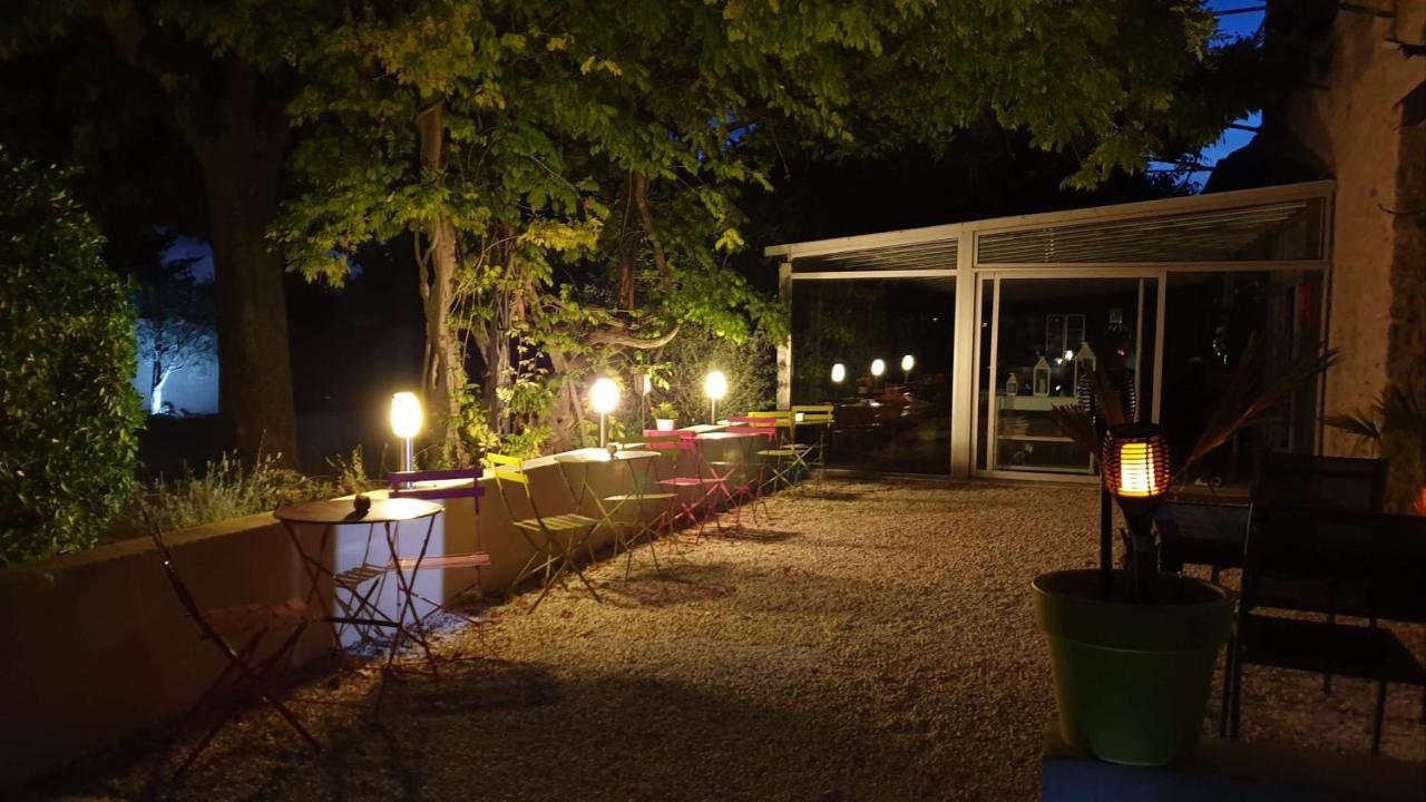 ソルマーヌ・ド・ボークリューズ ラ バスティード デ ザール Bed & Breakfast エクステリア 写真